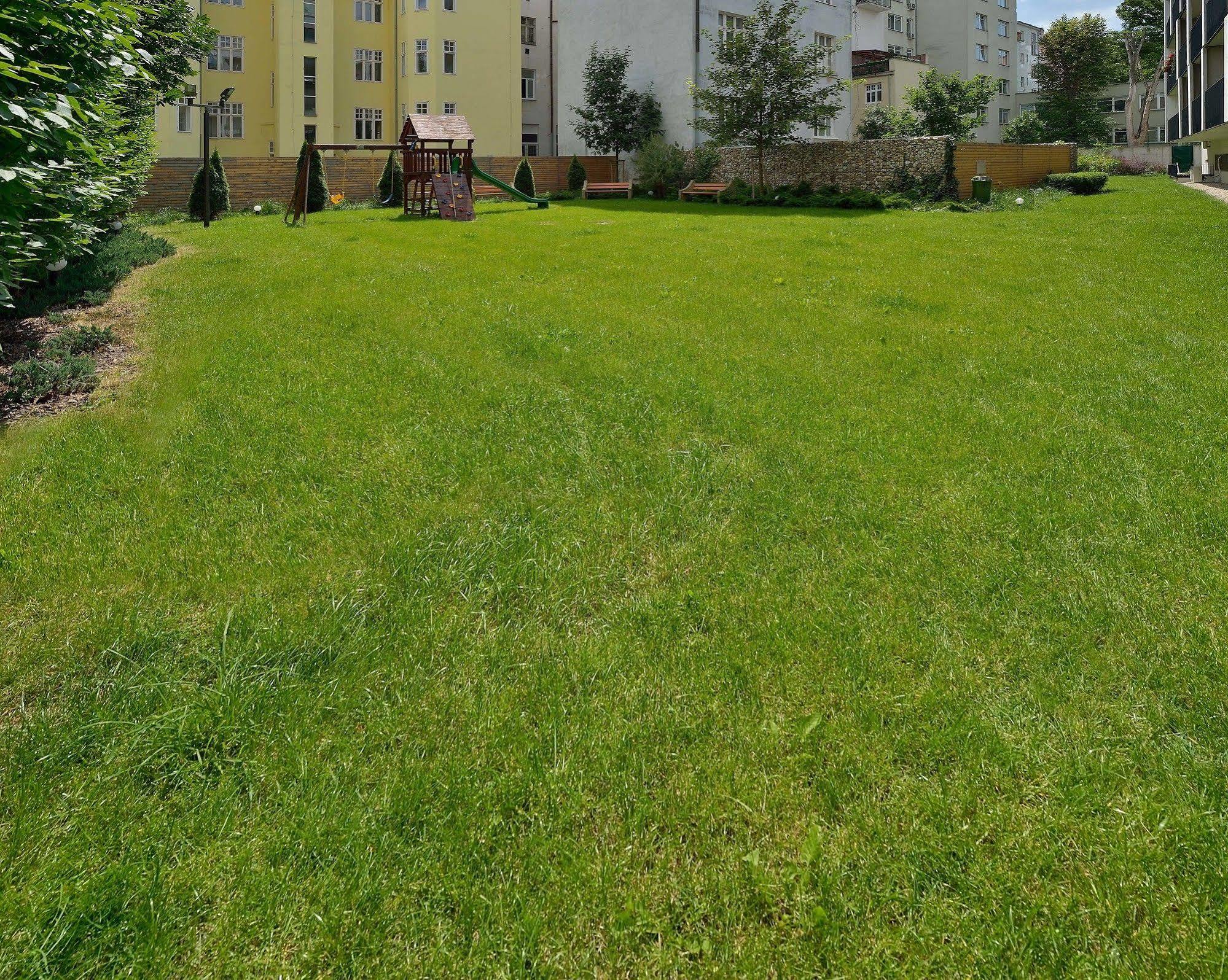 Ambiente Serviced Apartments - Dunajska 브라티슬라바 외부 사진