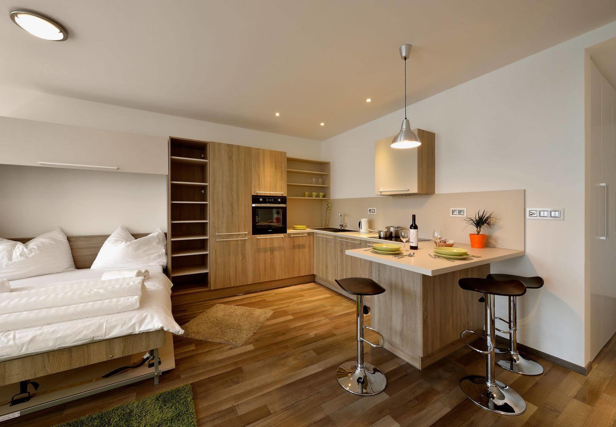 Ambiente Serviced Apartments - Dunajska 브라티슬라바 외부 사진