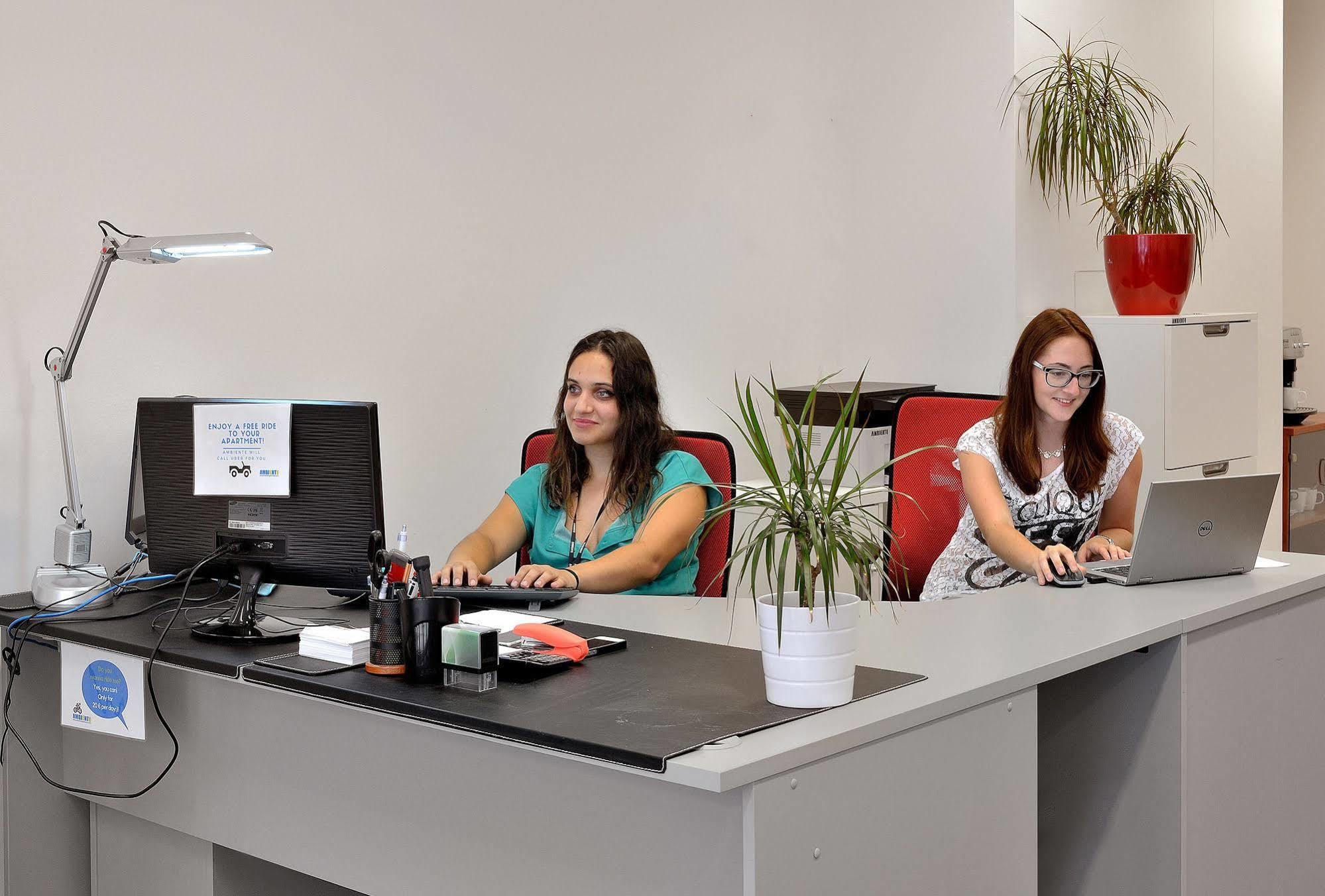 Ambiente Serviced Apartments - Dunajska 브라티슬라바 외부 사진